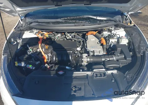 2018 Honda Clarity Plug-In Hybrid из США, поврежденный, VIN JHMZC5F1XJC015437